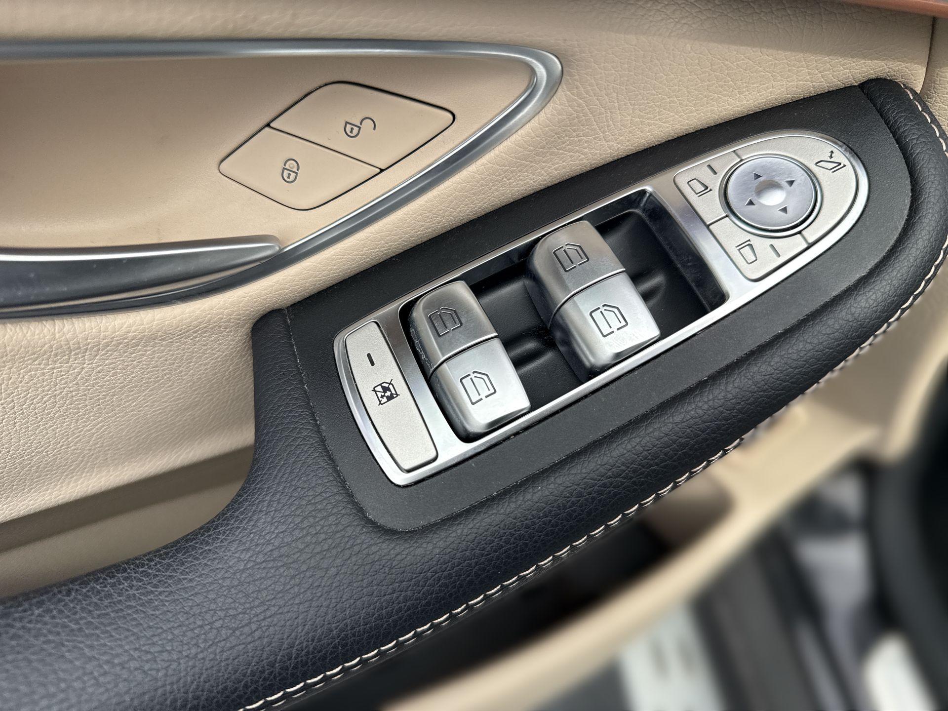 בקרת שליטה בדלת נהג