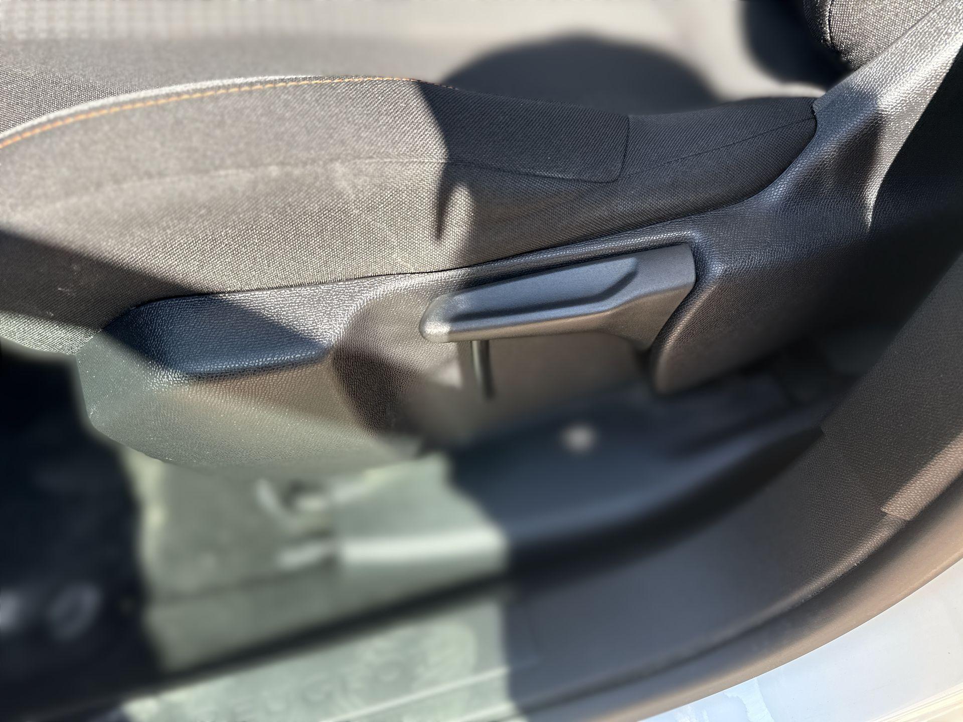 בקרת שליטה של מושב נהג