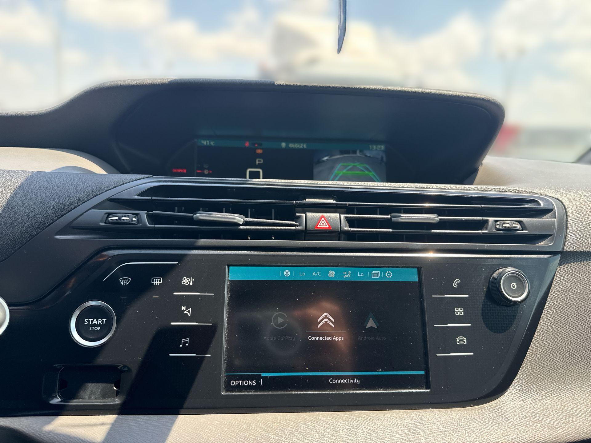 מסך מולטימדיה