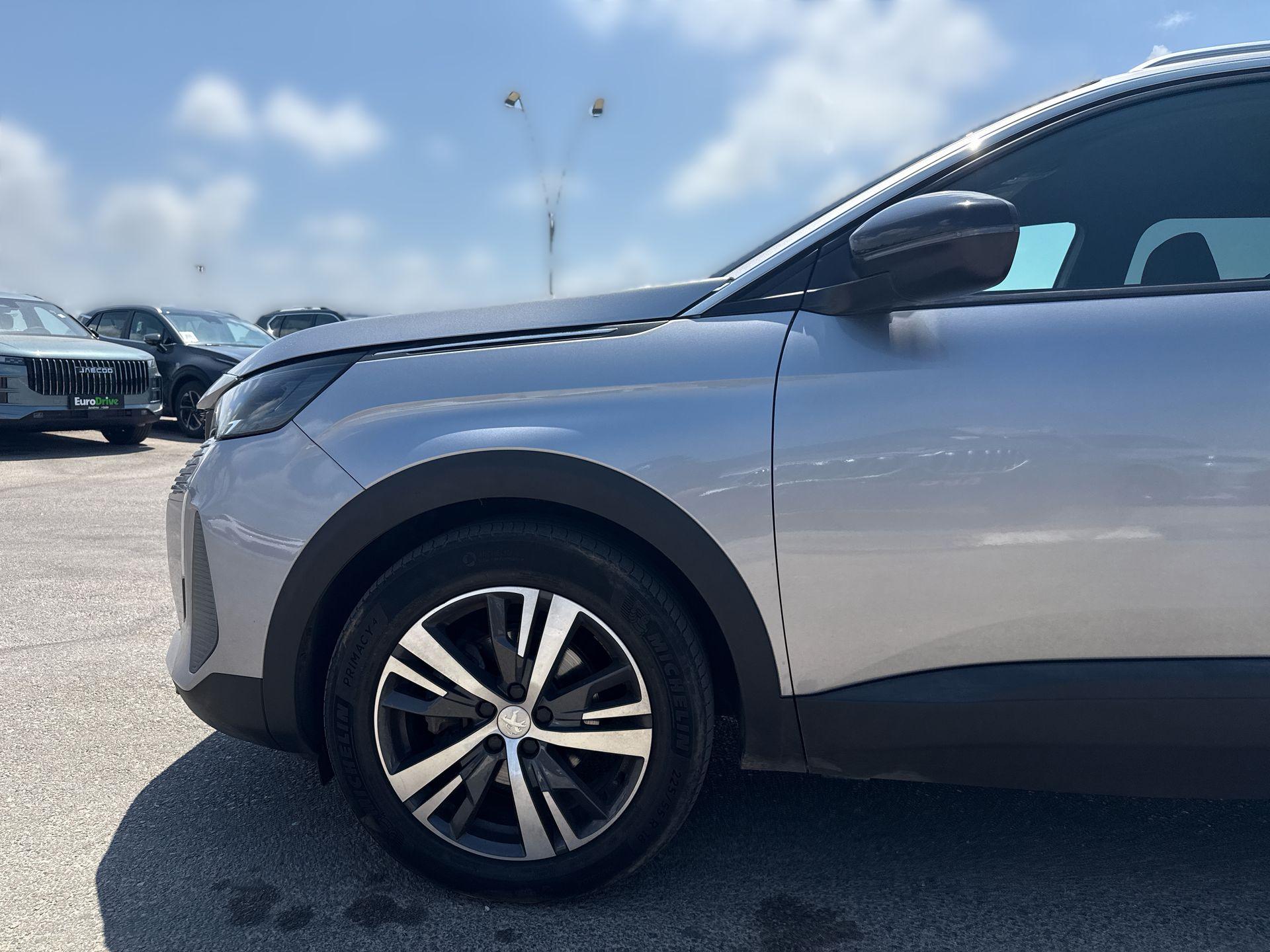 צילום צד גלגל מראה