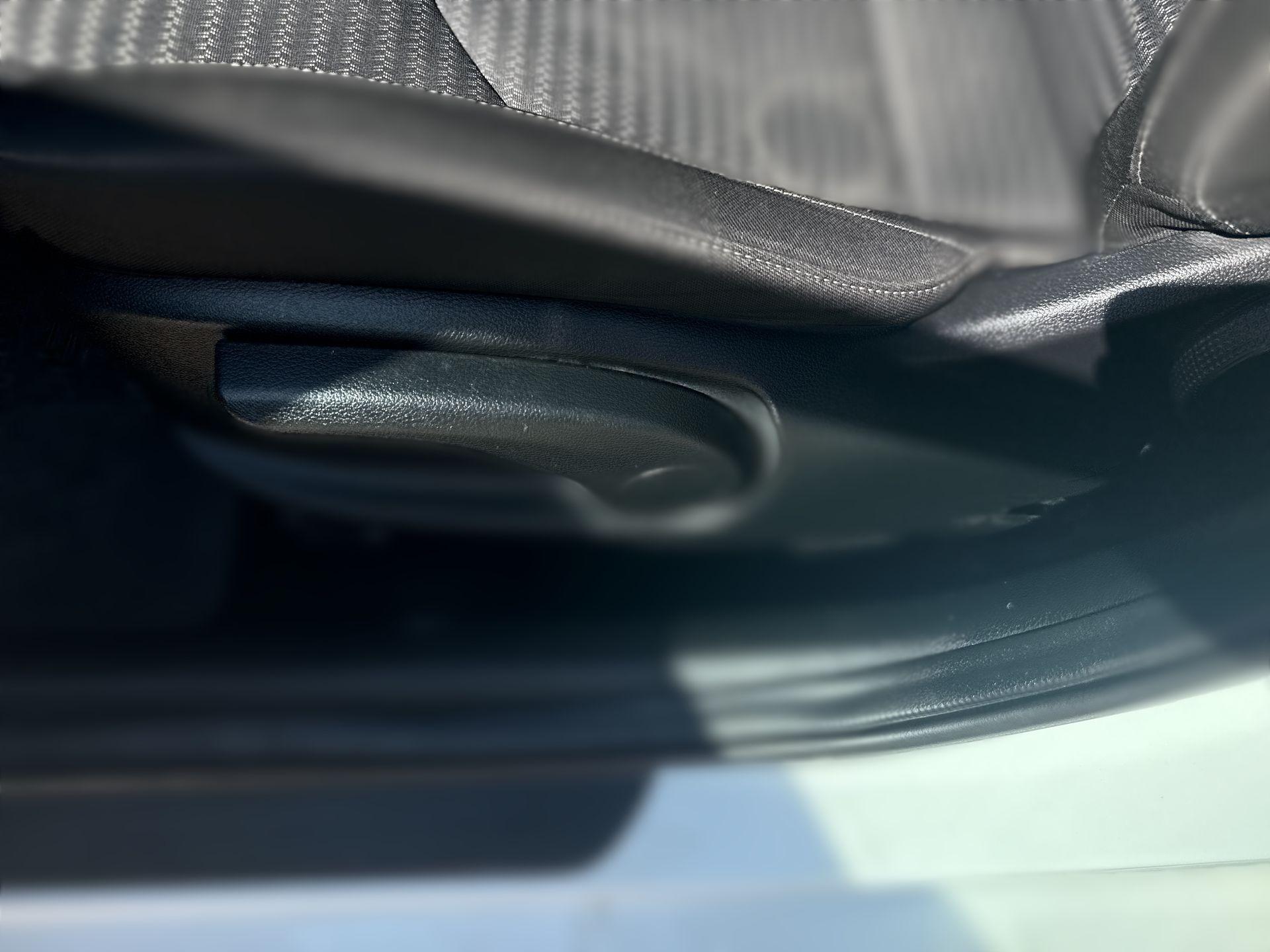 בקרת שליטה של מושב נהג