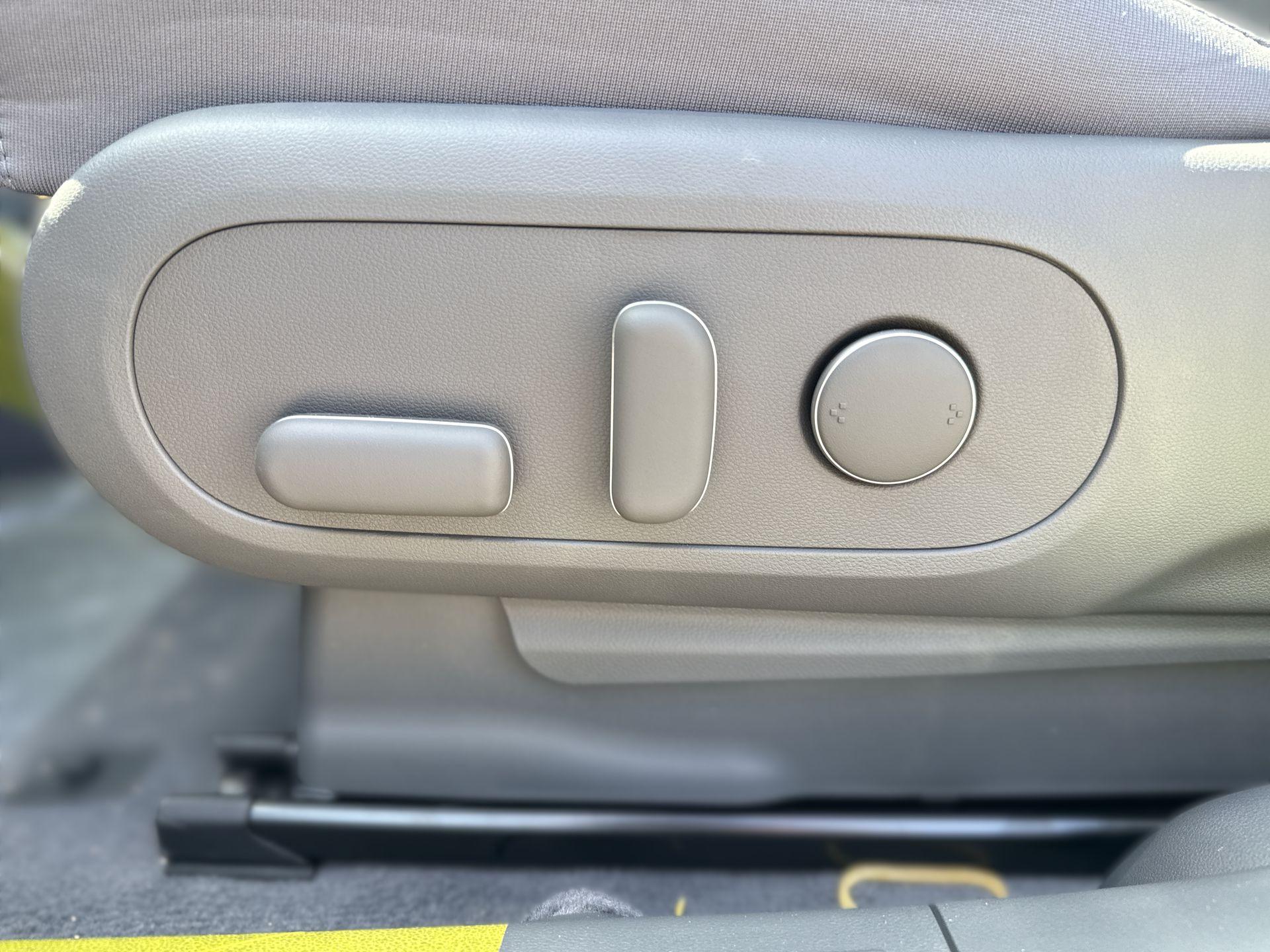 בקרת שליטה של מושב נהג