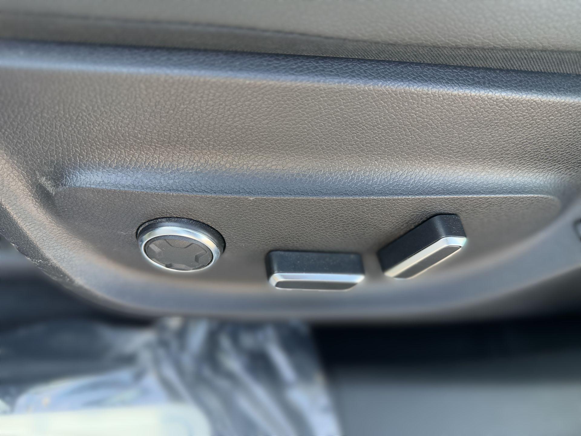 בקרת שליטה של מושב נהג